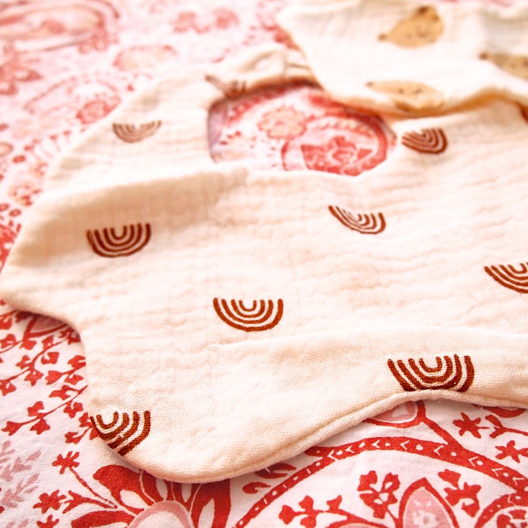 Set mit 3 weichen und saugfähigen Lätzchen